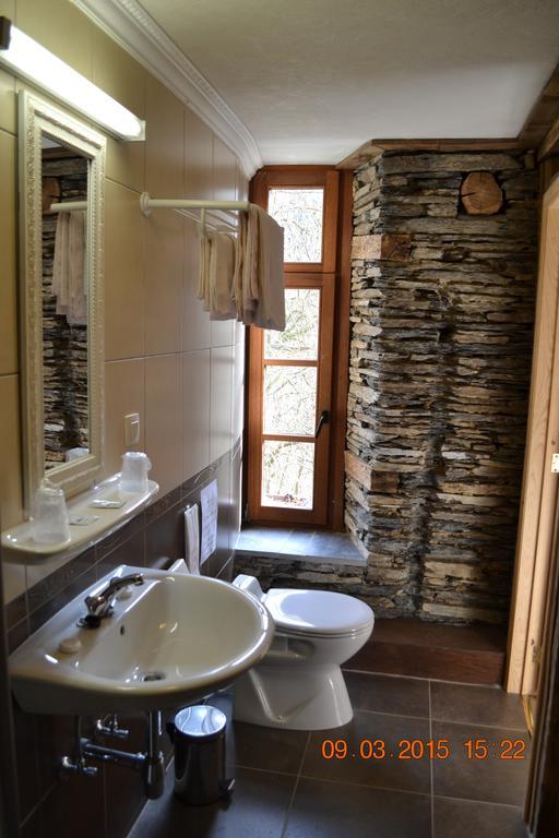 Auberge Au Naturel Des Ardennes Rochehaut Pokoj fotografie