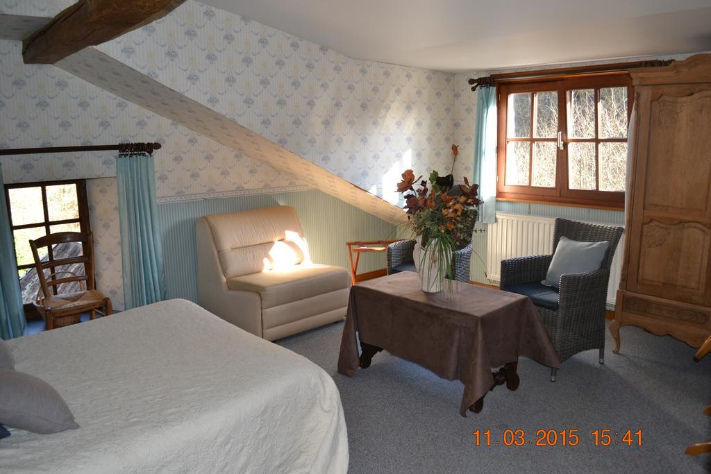 Auberge Au Naturel Des Ardennes Rochehaut Pokoj fotografie